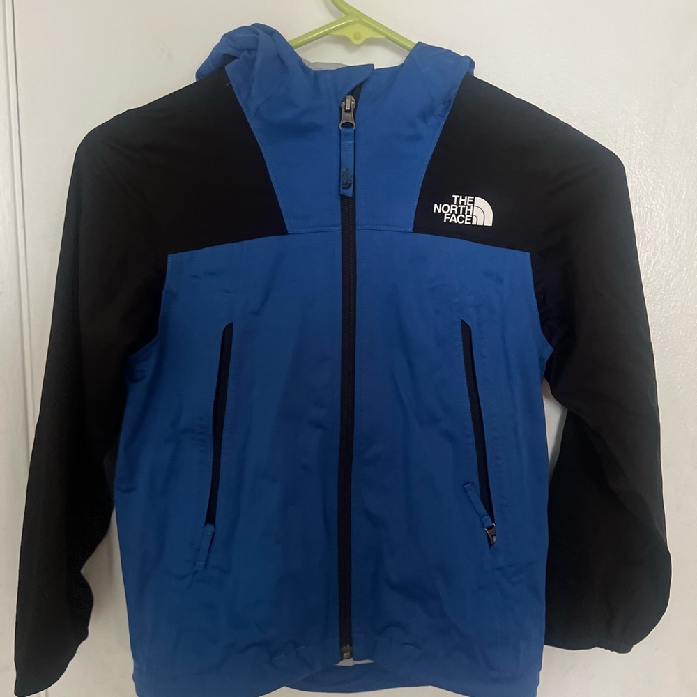 The North Face hooded windbreaker.  Boys Size XS (6).  Like new.